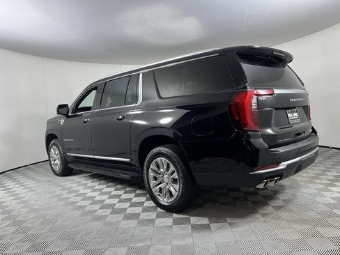 Used 2025 GMC Yukon XL Denali image 9