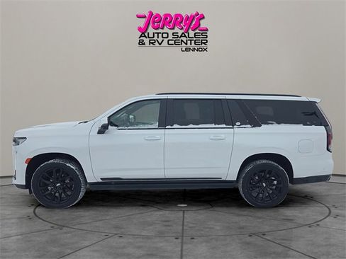 Used 2023 Cadillac Escalade ESV Sport Platinum w/ LPO, ONYX Package image 2