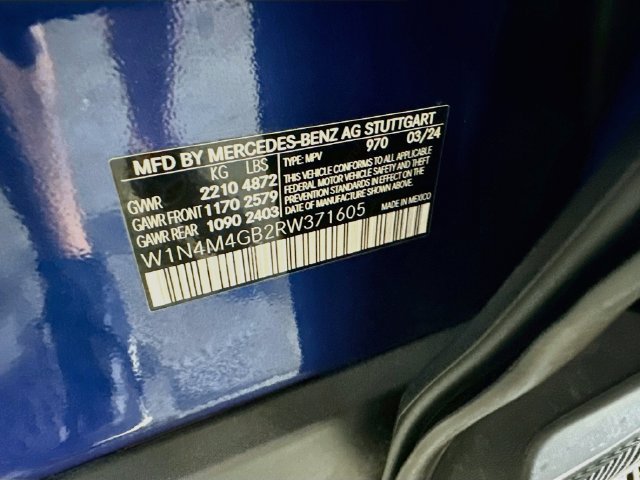Used 2024 Mercedes-Benz GLB 250 image 30
