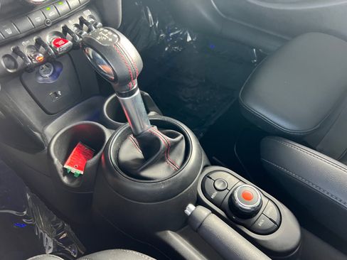 Used 2019 MINI Cooper S image 16