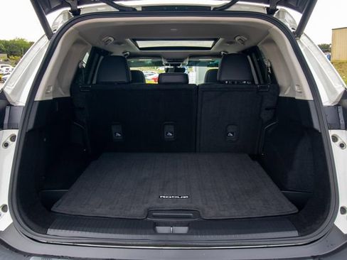 Used 2023 Nissan Rogue SL w/ SL Premium Package FWD image 14