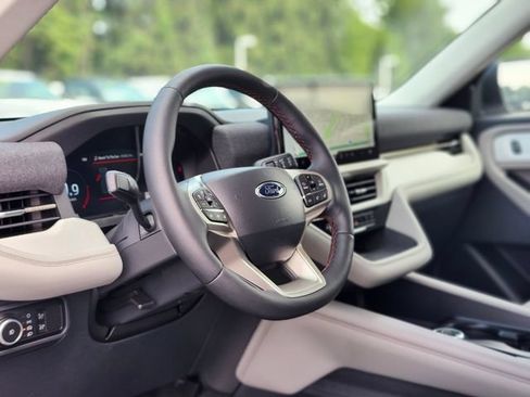 New 2026 Ford Explorer Active w/ Active Comfort Package AWD/4WD image 20