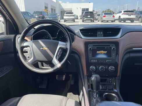 Used 2015 Chevrolet Traverse LT AWD/4WD image 14