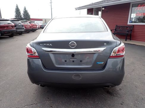 Used 2014 Nissan Altima 2.5 S FWD image 5
