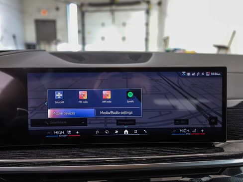 New 2026 BMW X5 xDrive40i w/ Executive Package image 17