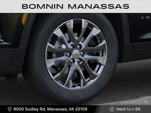 New 2026 Chevrolet Traverse LT w/ Sun and Wheel Package AWD/4WD image 9