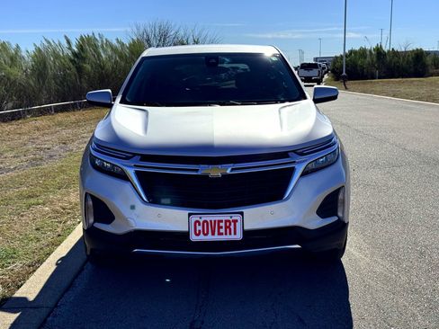 Used 2022 Chevrolet Equinox LT image 3