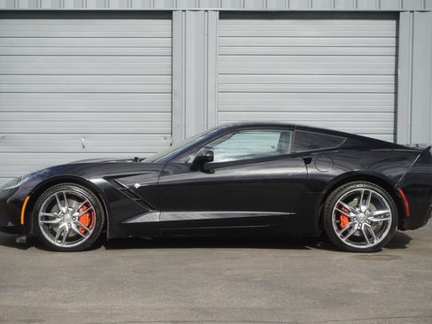 Used 2014 Chevrolet Corvette Stingray Coupe w/ 3LT Preferred Equipment Group RWD image 2