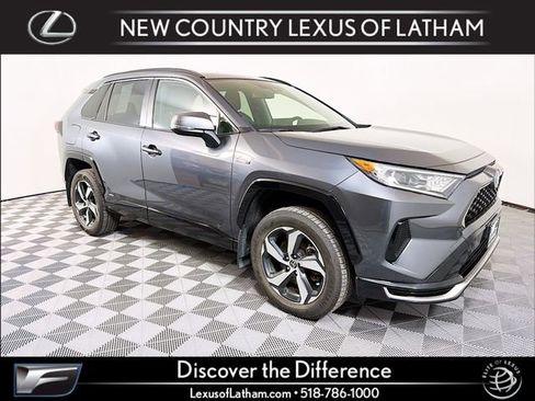 Used 2021 Toyota RAV4 SE w/ Weather & Moonroof Package image 1