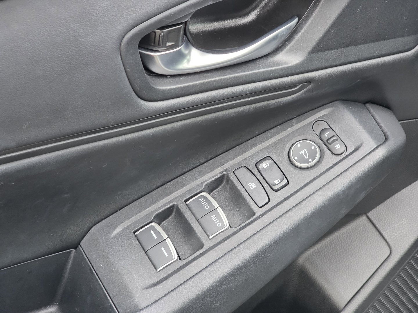 Certified 2024 Honda Accord EX image 25