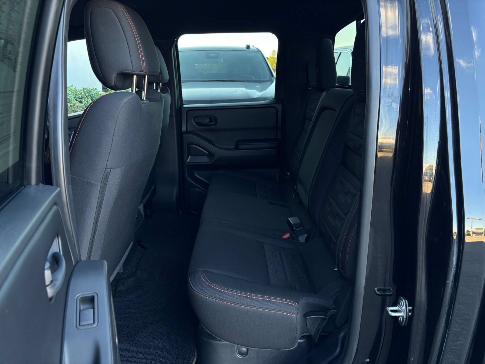 Used 2026 Nissan Frontier PRO-4X AWD/4WD image 27