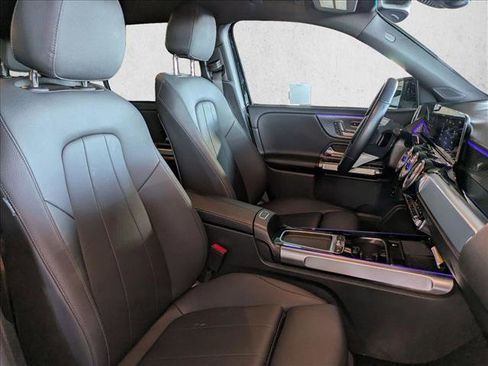 Certified 2025 Mercedes-Benz GLB 250 image 19
