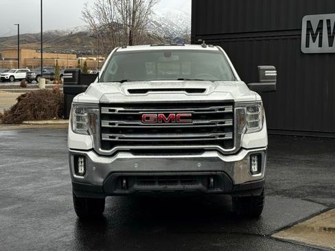 Used 2022 GMC Sierra 3500 SLE w/ SLE Convenience Package image 2
