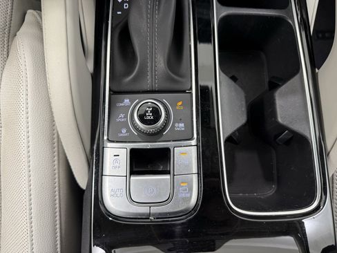 Used 2022 Kia Telluride SX w/ Towing Package image 26