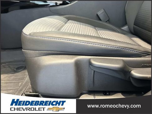 Used 2024 Chevrolet Trax LT w/ Driver Confidence Package FWD image 14