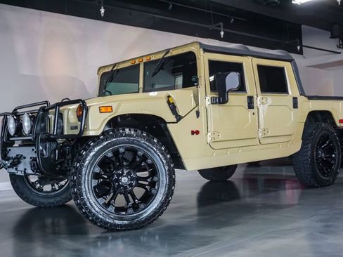 Used 2004 HUMMER H1 4-Door Open Top image 1