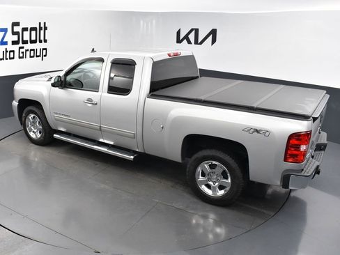 Used 2011 Chevrolet Silverado 1500 LTZ w/ Chrome Essentials Package image 11