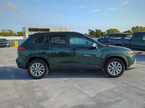 Used 2023 Toyota Corolla Cross LE image 4