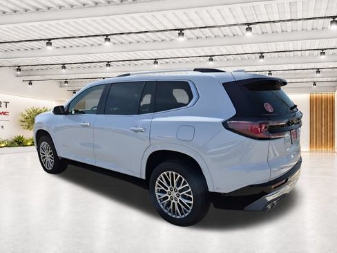 New 2026 GMC Acadia Denali FWD image 9