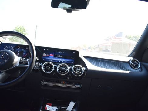 Used 2025 Mercedes-Benz GLA 250 image 31
