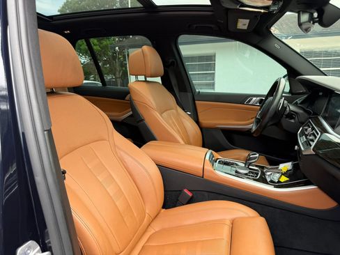 Used 2021 BMW X5 sDrive40i w/ M Sport Package RWD image 19