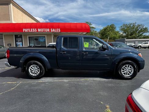 Used 2020 Nissan Frontier SV AWD/4WD image 8