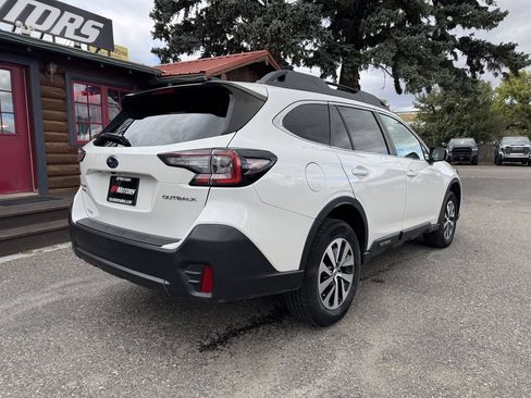 Used 2021 Subaru Outback Premium AWD/4WD image 5