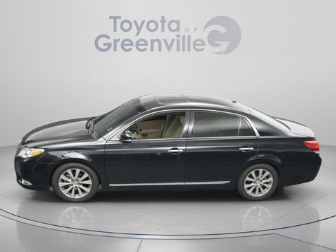 Used 2011 Toyota Avalon Limited FWD image 2