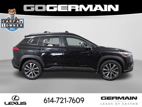 Used 2024 Toyota Corolla Cross XLE w/ Convenience Package AWD/4WD image 5