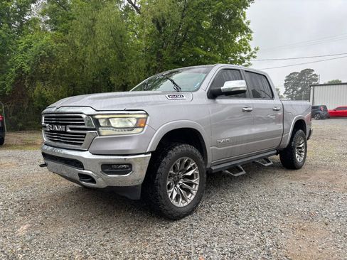 Used 2021 RAM 1500 Laramie w/ Off Road Group AWD/4WD image 3