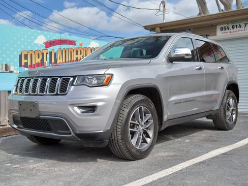 Used 2018 Jeep Grand Cherokee Limited image 4