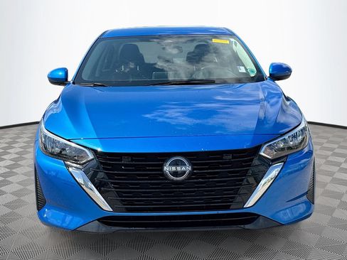 Used 2024 Nissan Sentra SV FWD image 2