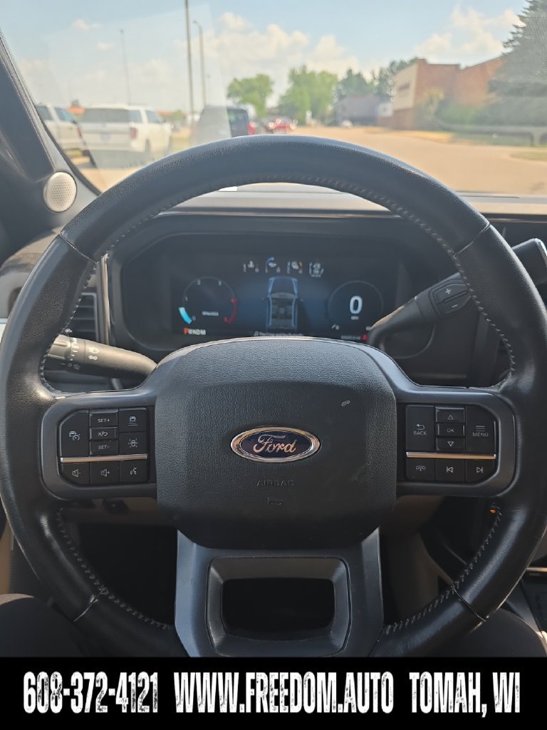 Used 2023 Ford F350 Lariat w/ Lariat Ultimate Package AWD/4WD image 13