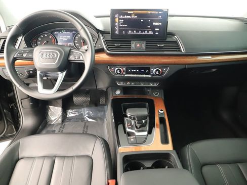Certified 2023 Audi Q5 2.0T Premium w/ Convenience Package image 18