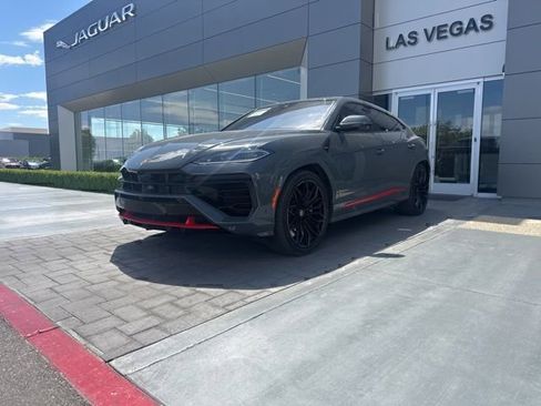 Used 2025 Lamborghini Urus SE AWD/4WD image 1