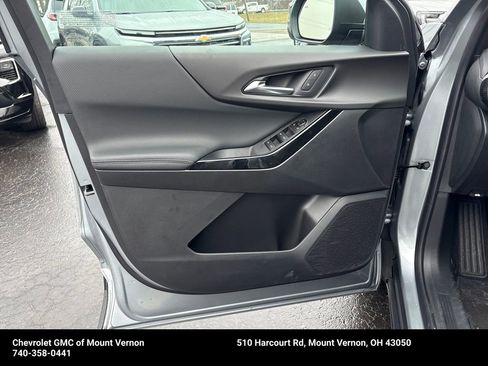 New 2026 Chevrolet Equinox LT image 9