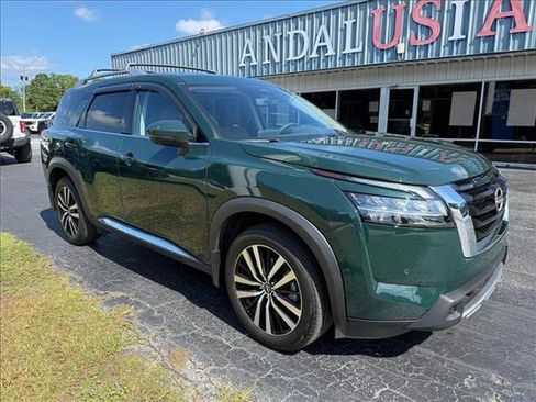 Used 2024 Nissan Pathfinder Platinum AWD/4WD image 7