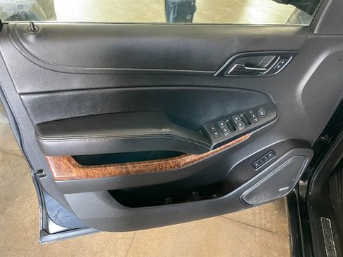 Used 2015 Chevrolet Suburban LTZ AWD/4WD image 24
