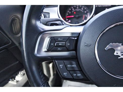 Used 2020 Ford Mustang Premium image 21