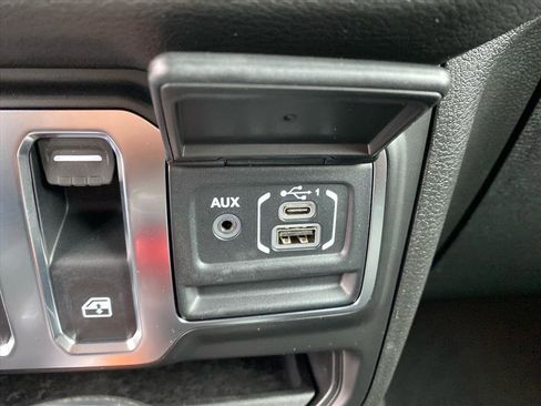 New 2026 Jeep Wrangler Sport AWD/4WD image 9