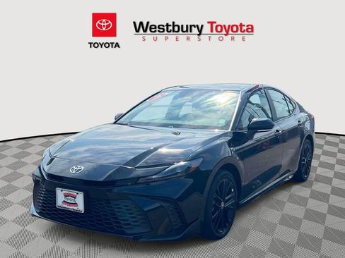 Used 2026 Toyota Camry SE w/ Convenience Package AWD/4WD image 5