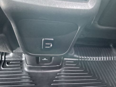 Used 2018 GMC Terrain Denali w/ Advanced Safety Package image 31