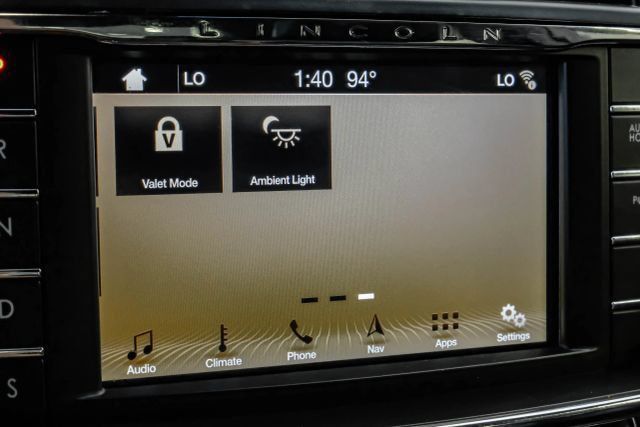 Used 2019 Lincoln Continental Select FWD image 40