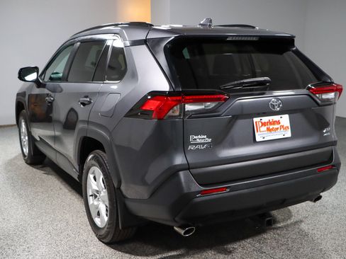 Used 2021 Toyota RAV4 XLE w/ Convenience Package AWD/4WD image 9