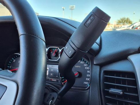 Used 2017 GMC Yukon SLE w/ SLE Value Package image 13