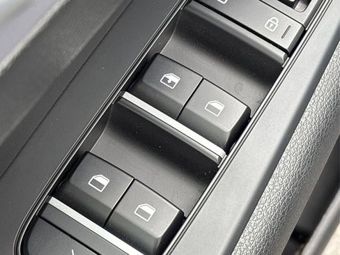 Certified 2024 Kia Forte LXS w/ LXS Technology Package image 30