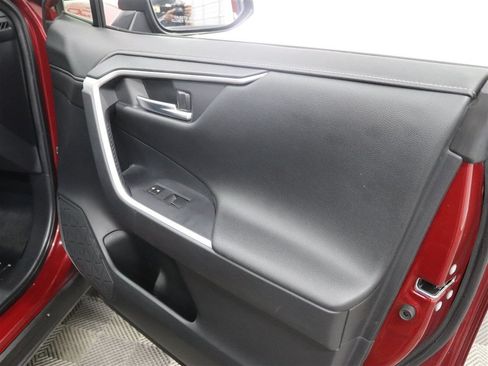 Used 2019 Toyota RAV4 Limited AWD/4WD image 29