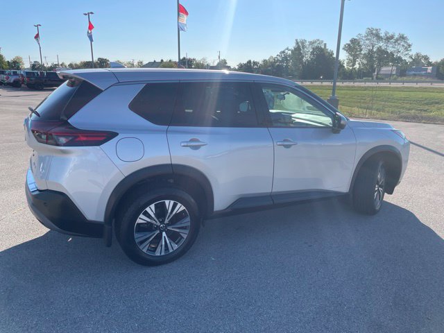 Used 2021 Nissan Rogue SV AWD/4WD image 11