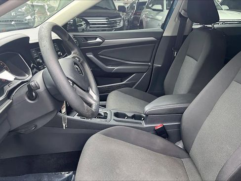 Used 2021 Volkswagen Jetta S w/ Driver Assistance Package image 9