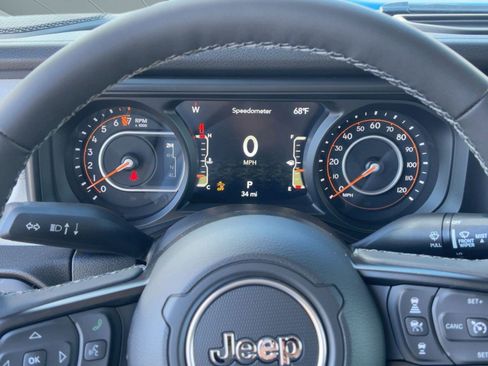 New 2026 Jeep Gladiator Sport AWD/4WD image 18